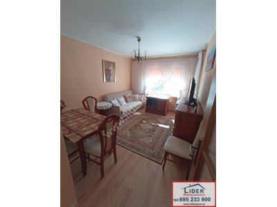 Sprzedam mieszkanie – 1 piętro – balkon – Turek